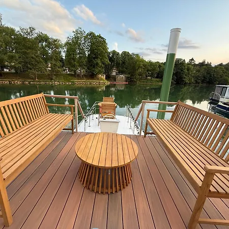 Úszó hotel L'escale - Dormez Sur Un Bateau - 30 Min De Mery-Sur-Marne