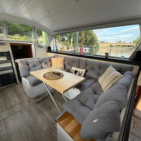 Botel Bateau Sur La Marne *